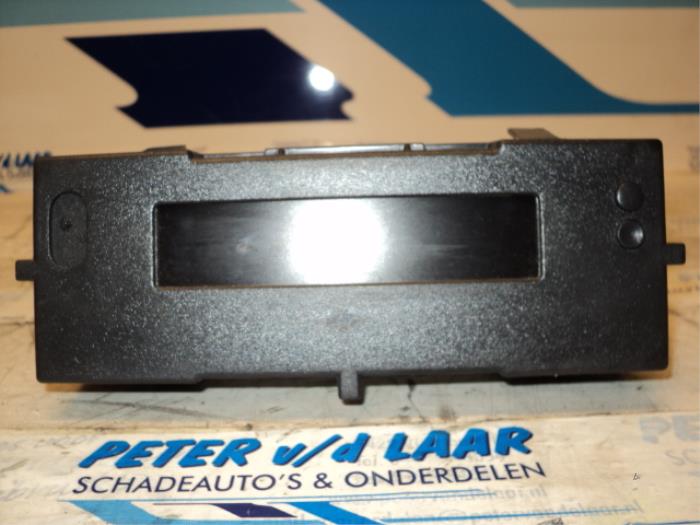 Begagnade Innerdisplay Renault Clio III (BR/CR) 1.5 dCi 85 Pris € 40,00 Marginaltabell erbjuds av Autodemontage van de Laar