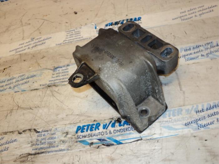 Begagnade Engine mount Seat Leon (1M1) 1.8 20V Pris € 30,00 Marginaltabell erbjuds av Autodemontage van de Laar