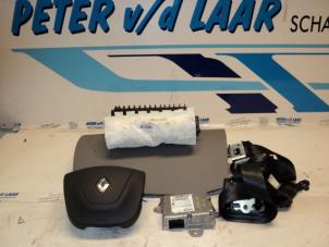 Used Airbag set + module Renault Master IV (JV) 2.3 dCi 16V 150 Price on request offered by Autodemontage van de Laar