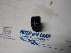 Used AIH headlight switch Volkswagen Golf IV (1J1) 1.6 Price € 15,00 Margin scheme offered by Autodemontage van de Laar