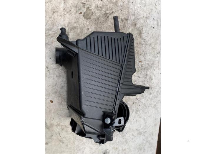 Gebrauchte Luftfiltergehäuse Renault Kangoo/Grand Kangoo (KW) 1.5 dCi 85 Preis € 50,00 Margenregelung angeboten von Autodemontage van de Laar