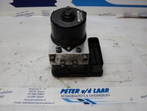 Usagé Pompe ABS Citroen C5 I Break (DE) 2.0 16V Prix € 180,00 Règlement à la marge proposé par Autodemontage van de Laar