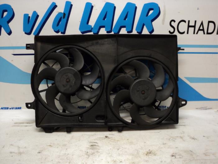 Używane Silnik wentylatora Saab 9-5 (YS3E) 3.0 t V6 24V Cena € 80,00 Procedura marży oferowane przez Autodemontage van de Laar