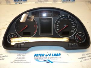 Używane Licznik kilometrów KM Audi A4 Cena € 40,00 Procedura marży oferowane przez Autodemontage van de Laar