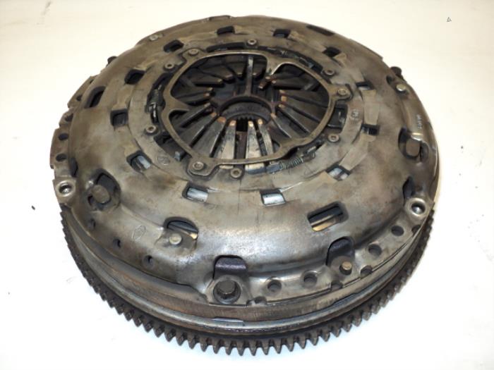 Used Flywheel Ford Transit 2.4 TDdi 16V 350L Price € 200,00 Margin scheme offered by Autodemontage van de Laar