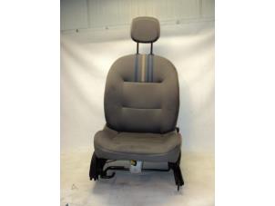 Used Seat, right Renault Twingo Price € 80,00 Margin scheme offered by Autodemontage van de Laar