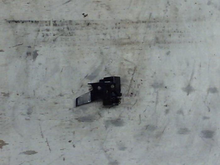 Begagnade Gaspedalsensor Mercedes C (W202) 1.8 C-180 16V Pris € 50,00 Marginaltabell erbjuds av Autodemontage van de Laar