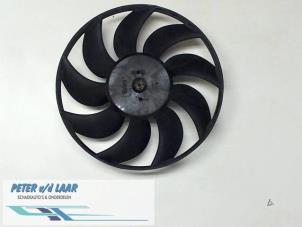 Used Fan motor Renault Master III (JD/ND/PD) 2.5 dCi 16V 100 Price € 50,00 Margin scheme offered by Autodemontage van de Laar