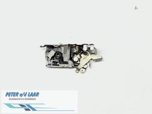 Używane Mechanizm blokady drzwi lewych wersja 2-drzwiowa Volkswagen LT II 2.5 TDi Cena € 35,00 Procedura marży oferowane przez Autodemontage van de Laar