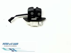 Used Tailgate lock mechanism Fiat Panda (169) 1.2 Fire Price € 30,00 Margin scheme offered by Autodemontage van de Laar