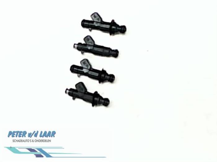Injector (petrol injection) from a Volkswagen Lupo (6X1) 1.0 MPi 50 2000