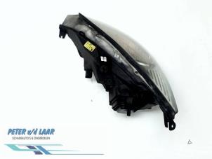 Used Headlight, right Ford Focus 1 Wagon 1.8 TDdi Price € 40,00 Margin scheme offered by Autodemontage van de Laar