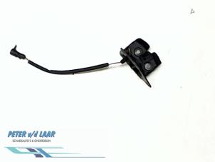 Used Tailgate lock mechanism Fiat Punto II (188) 1.2 60 S Price € 20,00 Margin scheme offered by Autodemontage van de Laar