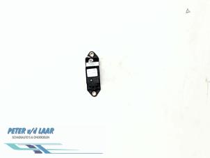 Używane Czujnik poduszki powietrznej Fiat Punto II (188) 1.2 60 S Cena € 20,00 Procedura marży oferowane przez Autodemontage van de Laar
