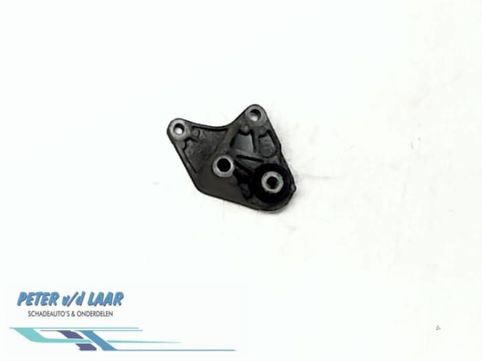Used Engine mount Ford Focus 2 1.4 16V Price € 30,00 Margin scheme offered by Autodemontage van de Laar