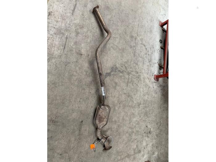 Gebrauchte Auspuff Mitteldämpfer Renault Kangoo (KC) 1.6 16V 4x4 Preis € 30,00 Margenregelung angeboten von Autodemontage van de Laar