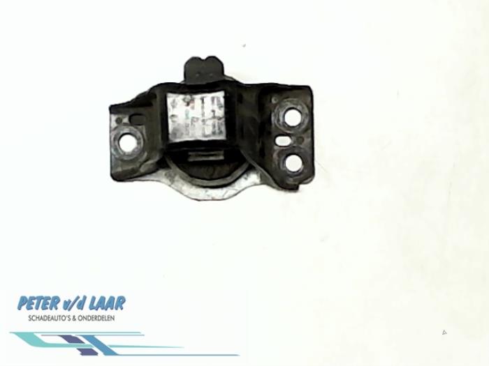 Used Engine mount Renault Megane II Grandtour (KM) 1.5 dCi 80 Price € 30,00 Margin scheme offered by Autodemontage van de Laar