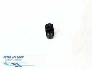 Usados Interruptor de retrovisor Opel Corsa D 1.2 16V Precio € 35,00 Norma de margen ofrecido por Autodemontage van de Laar