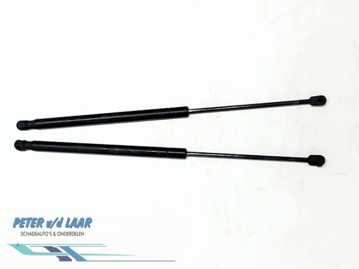 Set of tailgate gas struts from a Ford Mondeo IV Wagon 1.6 Ti 16V 2008