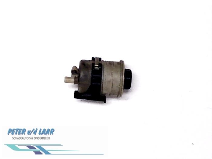 Renault Trafic Power steering fluid reservoirs stock