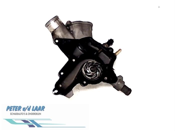 Begagnade Vattenpump Opel Corsa D 1.0 Pris € 50,00 Marginaltabell erbjuds av Autodemontage van de Laar
