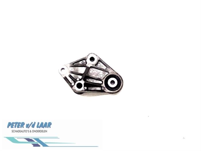 Used Engine mount Ford Focus 3 Wagon 1.6 TDCi 115 Price € 20,00 Margin scheme offered by Autodemontage van de Laar