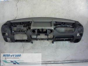 Used Dashboard Nissan NV 400 2.3 dCi 125 16V Price € 150,00 Margin scheme offered by Autodemontage van de Laar
