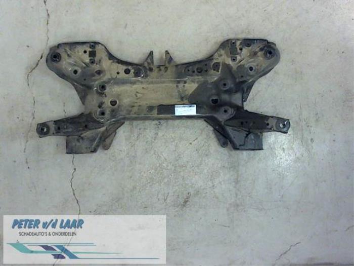 Used Subframe Nissan NV 400 2.3 dCi 125 16V Price € 400,00 Margin scheme offered by Autodemontage van de Laar