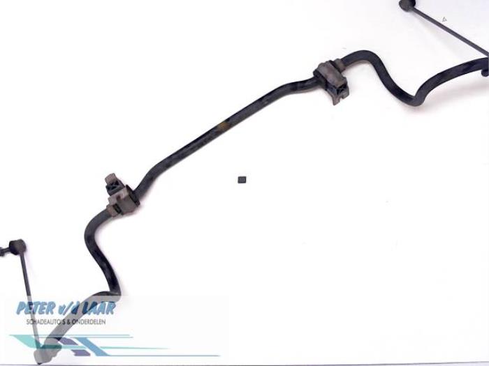 Używane Stabilizator przód Renault Modus/Grand Modus (JP) 1.5 dCi 85 Cena € 40,00 Procedura marży oferowane przez Autodemontage van de Laar