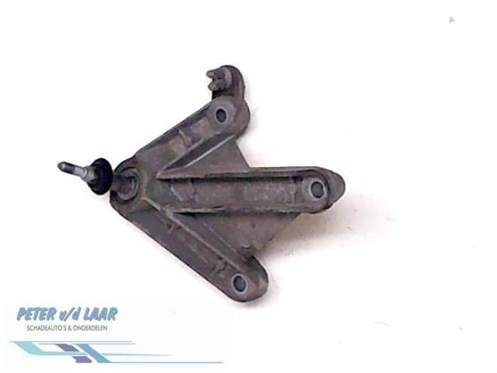 Used Engine mount Renault Modus/Grand Modus (JP) 1.5 dCi 85 Price € 25,00 Margin scheme offered by Autodemontage van de Laar