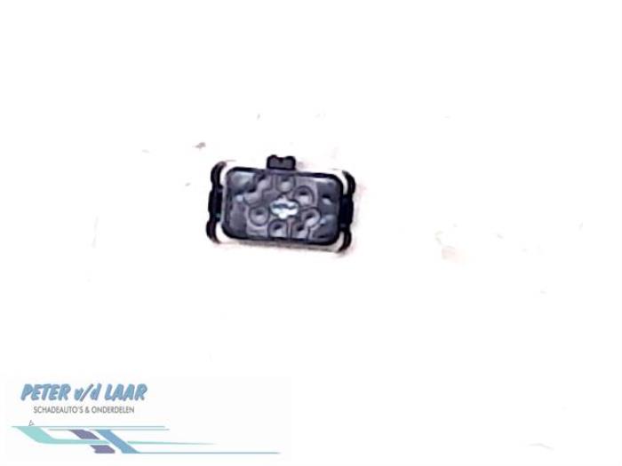 Begagnade Regnsensor Peugeot 307 Break (3E) 1.6 HDiF 110 16V Pris € 50,00 Marginaltabell erbjuds av Autodemontage van de Laar