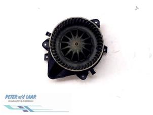 Usados Motor de ventilador de calefactor Fiat Punto II (188) 1.2 60 S Precio € 40,00 Norma de margen ofrecido por Autodemontage van de Laar