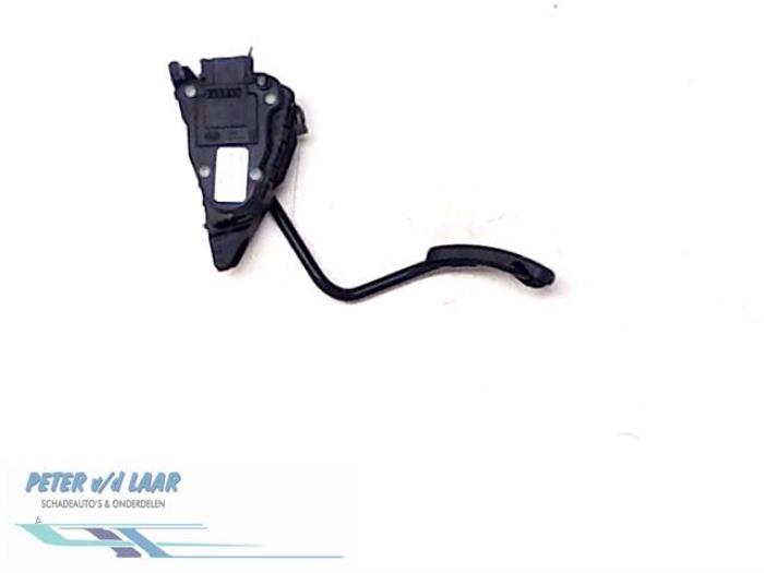 Accelerator pedal from a Renault Trafic New (JL) 2.0 dCi 16V 90 2010