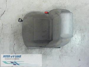 Używane Fotel lewy Volkswagen Caddy III (2KA,2KH,2CA,2CH) 2.0 SDI Cena € 100,00 Procedura marży oferowane przez Autodemontage van de Laar