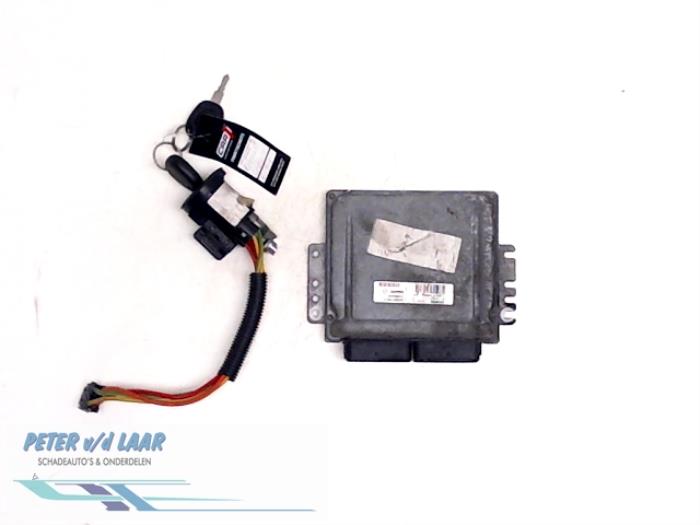 Used Engine management computer Renault Scénic I (JA) 1.4 16V Price € 250,00 Margin scheme offered by Autodemontage van de Laar