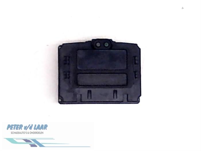 Begagnade Innerdisplay Opel Zafira (F75) 1.6 16V Pris € 50,00 Marginaltabell erbjuds av Autodemontage van de Laar