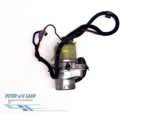 Used Power steering pump Opel Astra G (F08/48) 1.7 DTI 16V Eco4 Price € 200,00 Margin scheme offered by Autodemontage van de Laar