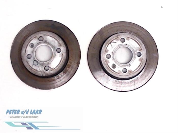 Rear brake disc from a Opel Astra G (F08/48) 1.6 2002