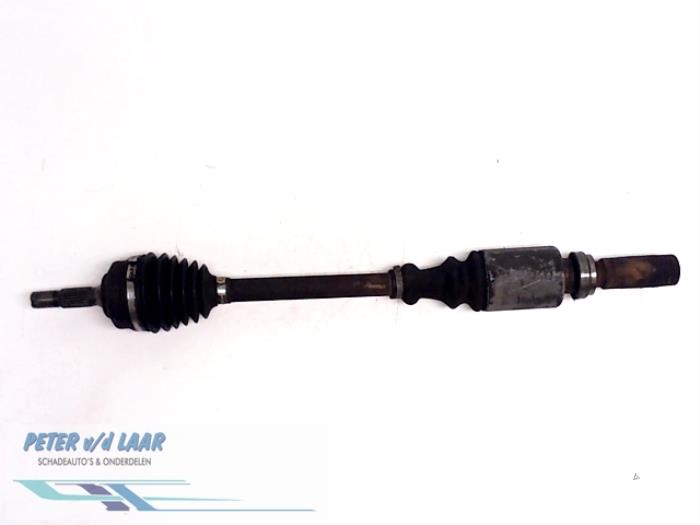 Front drive shaft, right from a Peugeot 106 II 1.4 XN,XR,XS,XT 1999