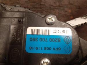 Gaspedalsensor från en Renault Espace (JK) 2.0 dCi 16V 175 FAP 2007