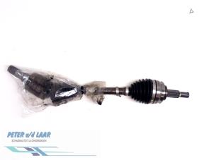 Usagé Arbre de transmission avant gauche Renault Scénic III (JZ) 1.6 Energy dCi 130 Prix € 140,00 Règlement à la marge proposé par Autodemontage van de Laar
