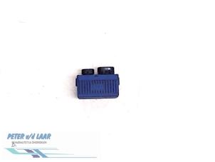 Used Glow plug relay Opel Corsa C (F08/68) 1.3 CDTi 16V Price € 40,00 Margin scheme offered by Autodemontage van de Laar