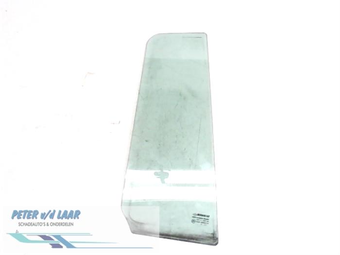 Usados Ventanilla triangular derecha detrás Renault Modus/Grand Modus (JP) 1.5 dCi 85 Precio € 25,00 Norma de margen ofrecido por Autodemontage van de Laar