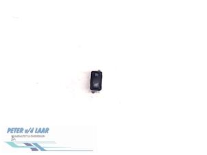 Used Cruise control switch Renault Espace (JK) 2.2 dCi 16V Price € 10,00 Margin scheme offered by Autodemontage van de Laar