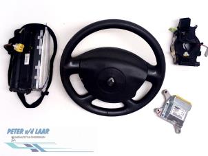 Used Airbag set + module Renault Espace (JK) 2.2 dCi 16V Price on request offered by Autodemontage van de Laar