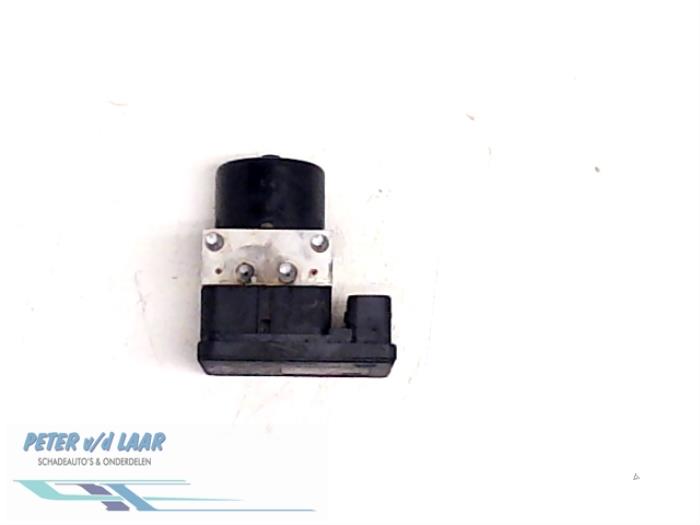 Usagé Bloc ABS Ford Fiesta 5 (JD/JH) 1.3 Prix € 80,00 Règlement à la marge proposé par Autodemontage van de Laar
