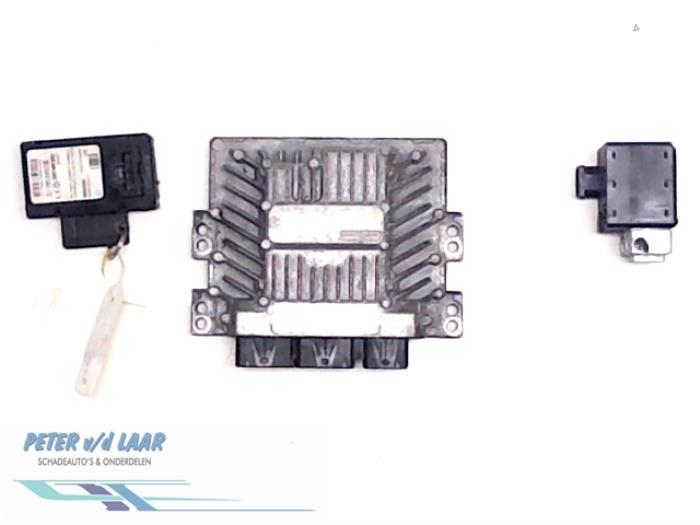 Used Engine management computer Renault Scénic II (JM) 1.5 dCi 105 Price € 200,00 Margin scheme offered by Autodemontage van de Laar