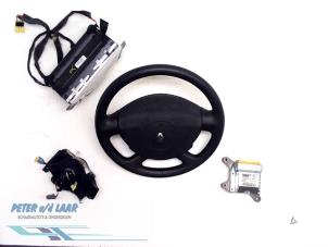Usados Juego y módulo de airbag Renault Espace (JK) 2.2 dCi 16V Precio de solicitud ofrecido por Autodemontage van de Laar
