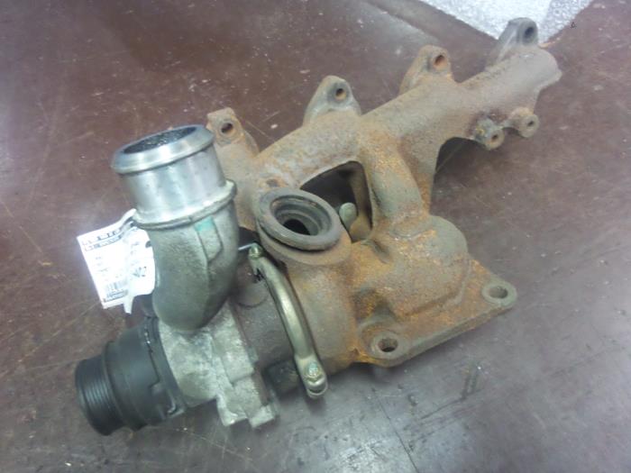 Turbo from a Ford Transit Connect 1.8 TDdi LWB Euro 3 2005