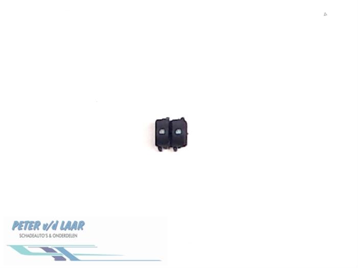 Usados Interruptor de ventanilla eléctrica Renault Espace (JK) 2.2 dCi 16V Precio € 20,00 Norma de margen ofrecido por Autodemontage van de Laar